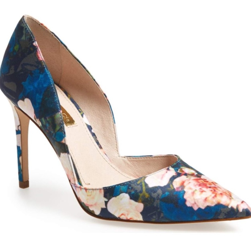 Louise et Cie "hermosah" floral pump heels